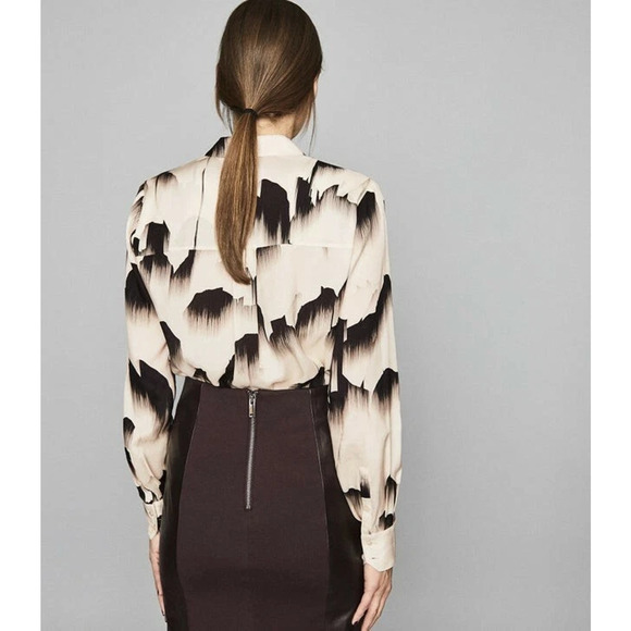 Reiss Lea Glacier Print Twin Pocket Button-Up Blouse Cream/Black Women Size 6 - Picture 3 of 6